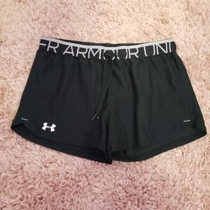**SOLD**Under Armour Shorts, Medium